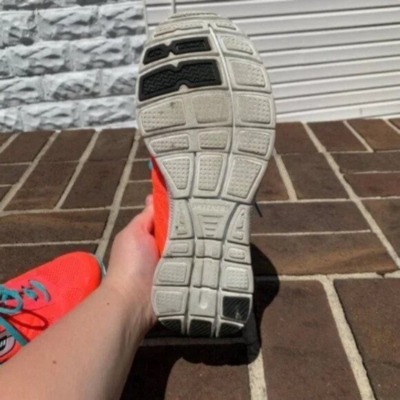 Skechers Skech Knit Running Shoes - Picture 7 of 11